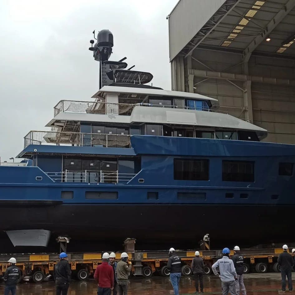Yacht 10